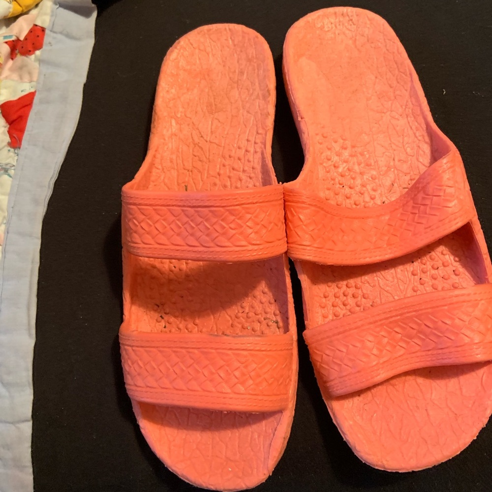 Hot pink jandals